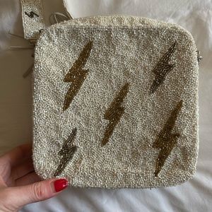 Selling a gently used MOYNA custom designed handbag.